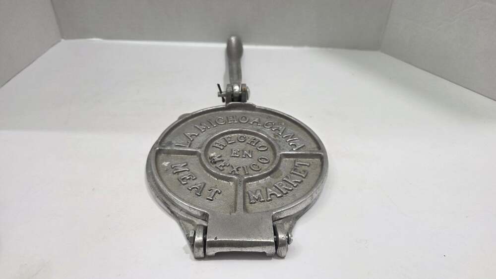 La Michoacana Meat Market Tortilla Press Hecho En Mexico Aluminum 7” Manual
